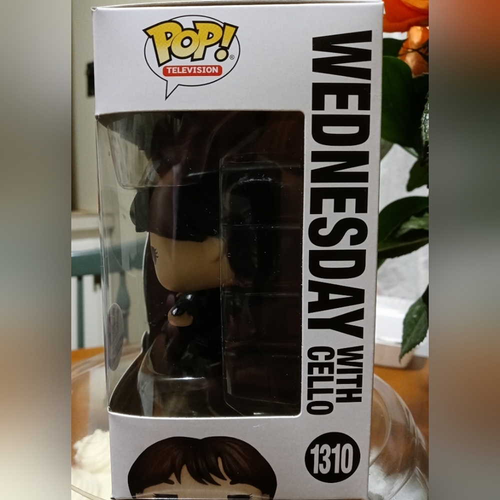 Wednesday 1310 Funko - Picture 2 of 6